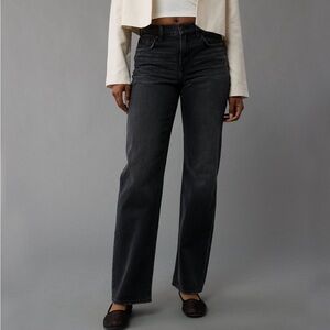 AE Embellished Strigid High-Waisted Stovepipe Jeans – Size 16